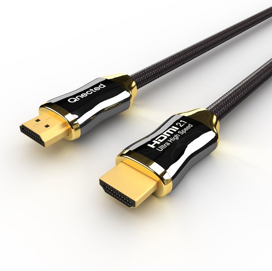 Zwarte HDMI 2.1 kabel met gouden connectoren en de tekst "Qnected" en "HDMI 2.1 Ultra High Speed".