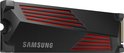 Zwarte Samsung 990 PRO M.2 SSD met heatsink met rode accenten.