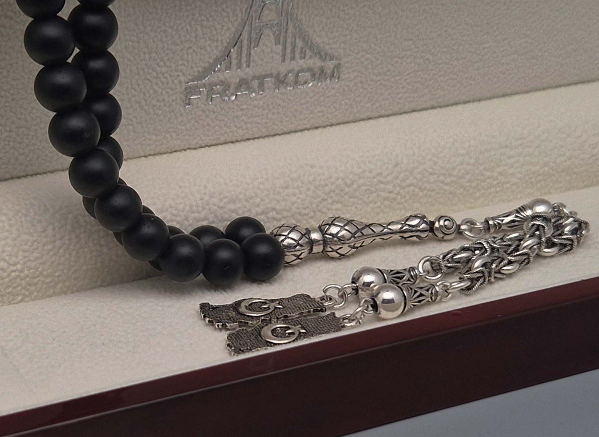 Tesbih Natuursteen Mat zwart onyx en 925 zilver met tassel Vlag van Turkije Aantal kralen 33 Diameter kralen 8mm