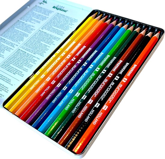 Een open verpakking met 12 Bruynzeel Eurocolor potloden in een regenboog van kleuren.