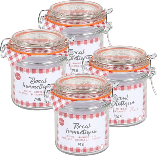 Quatre bocaux en verre avec bordure à carreaux rouge et blanc, joint orange et fermeture à levier.