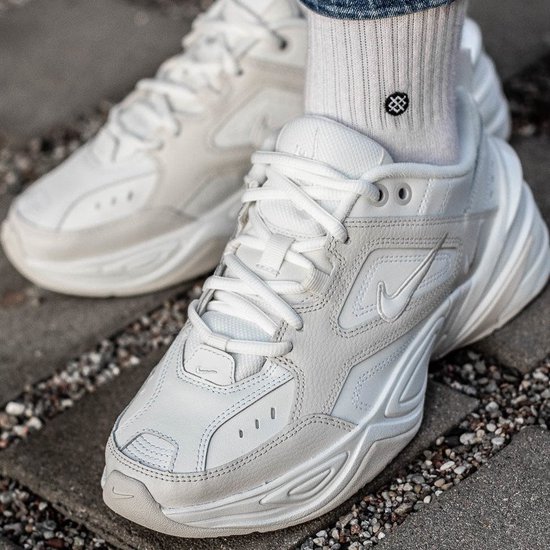 nike m2k tekno 44