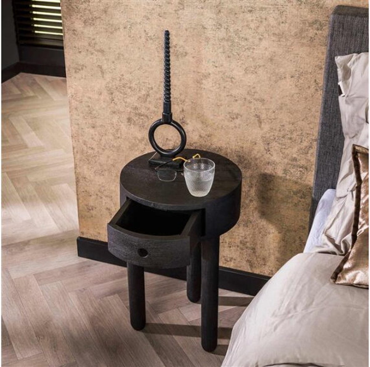 Meubelplaats Rondo - Nachtkastje rond - 1 lade - Acaciahout zwart - Smal - 35x35x55 cm massief acacia zwart