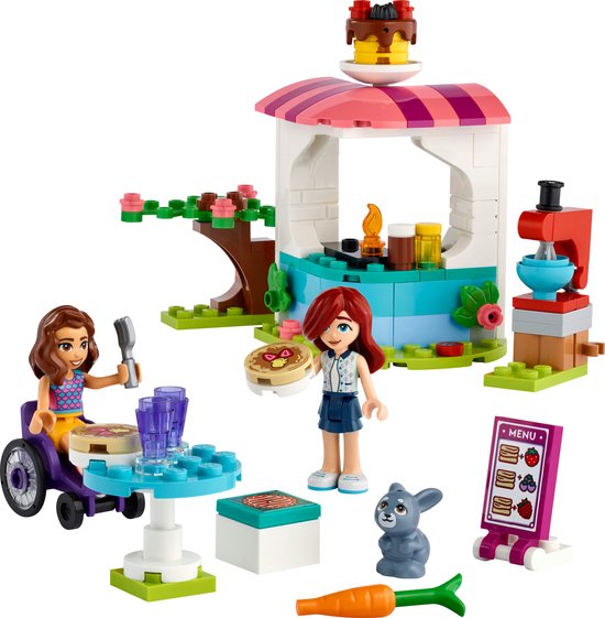 Ensemble de jeu LEGO Friends avec deux mini-poupées, un stand de crêpes, un lapin et une carotte.