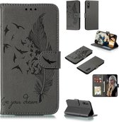 Voor Huawei Enjoy 10e Litchi Textuur Veer Embossing Patroon Horizontale Flip Leren Case met Houder & Kaartsleuven & Portemonnee & Fotolijst & Lanyard (Grijs)