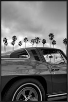 JUNIQE - Poster in kunststof lijst Californië Corvette auto -20x30