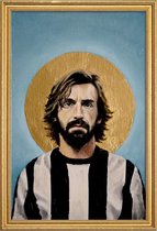 JUNIQE - Poster met houten lijst Football Icon - Andrea Pirlo -30x45