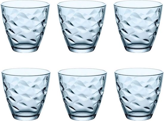 Six verres à eau bleus avec un motif en relief de losanges, alignés.