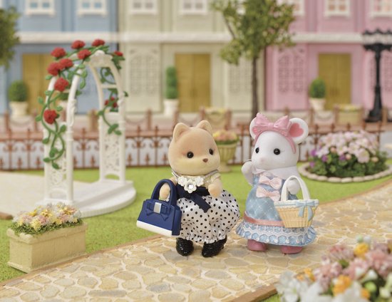 Sylvanian Families Caramel Dog Family