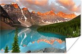 Poster Het Noord-Amerikaanse Moraine Lake tijdens een zonsopgang in Canada - 90x60 cm