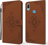 Voor Huawei Y6 (2019) Reliëf Fortuin Bloem Patroon Horizontale Flip Leren Case met Houder & Kaartsleuf & Portemonnee & Lanyard (Bruin)