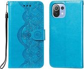 Voor Xiaomi Mi 11 Lite Flower Vine Embossing Pattern Horizontale Flip Leather Case met Card Slot & Holder & Wallet & Lanyard (Blue)
