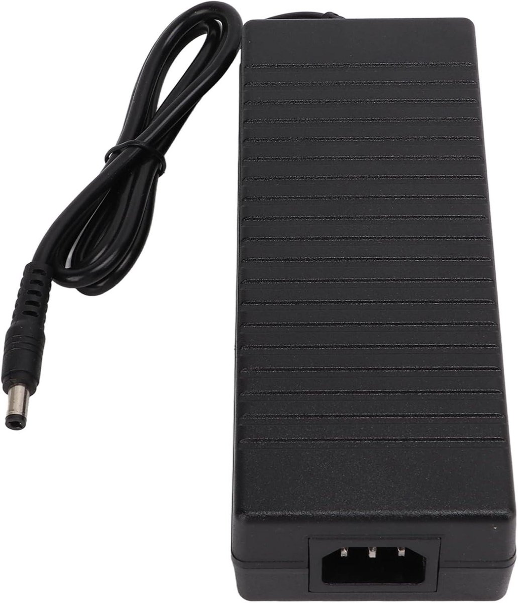 - Universele Voedingsadapter 12V 10A 120W met 3-pins Interface - AC naar DC-converter voor LED-stripcamera's - Multifunctionele AC/DC-adapter: 100V-240V Input