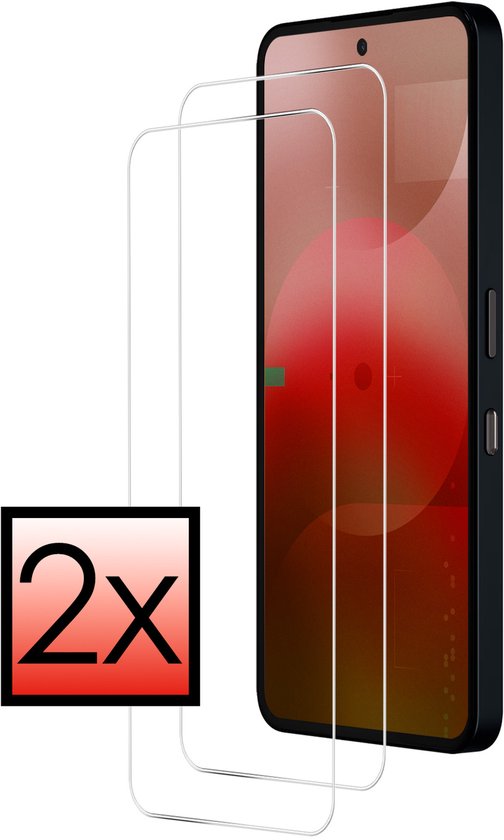 Twee screenprotectors voor een Nothing Phone.