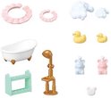Badkameraccessoires: bad, douche, rekje, badjes, zeepjes en badeendjes.