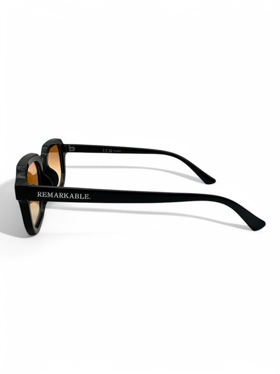 The Brand Remarkable - Zonnebril Unisex - Zonnebril Dames - Zonnebril Heren - Ronde Zonnebril - Oranje / Zwart - UV400 - Trendy & Comfortabele Zonnebril - Designer Zonnebril - Mode Zonnebril 2025 - Inclusief Beschermhoes - Gradient Look van The Brand Remarkable — afbeelding 3