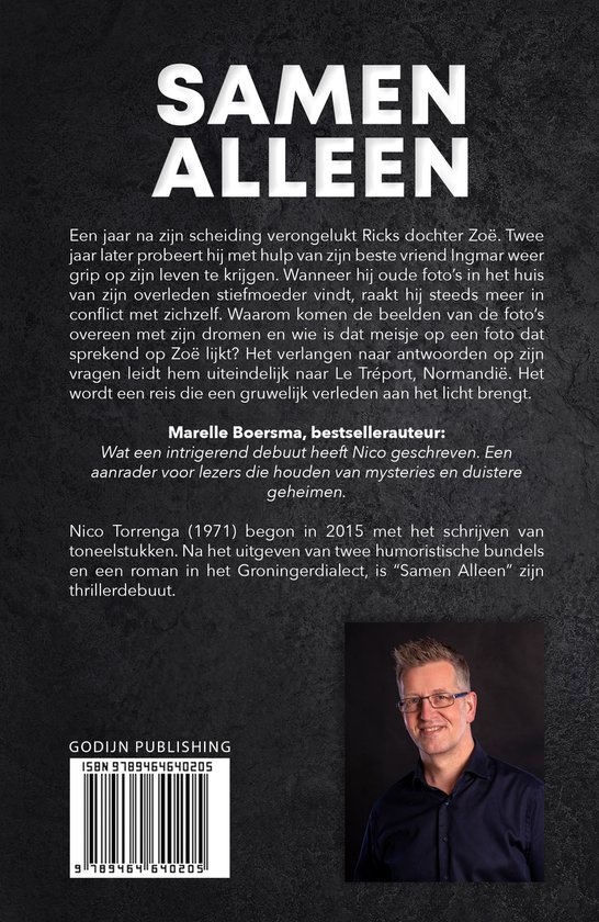 Achterkant boek met tekst en een foto van de auteur Nico Torrenga.