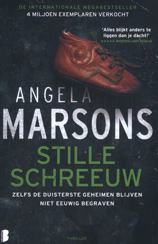 Boekcover van 'Stille Schreeuw' van Angela Marson met een bruin leren schoen op een donkere achtergrond.