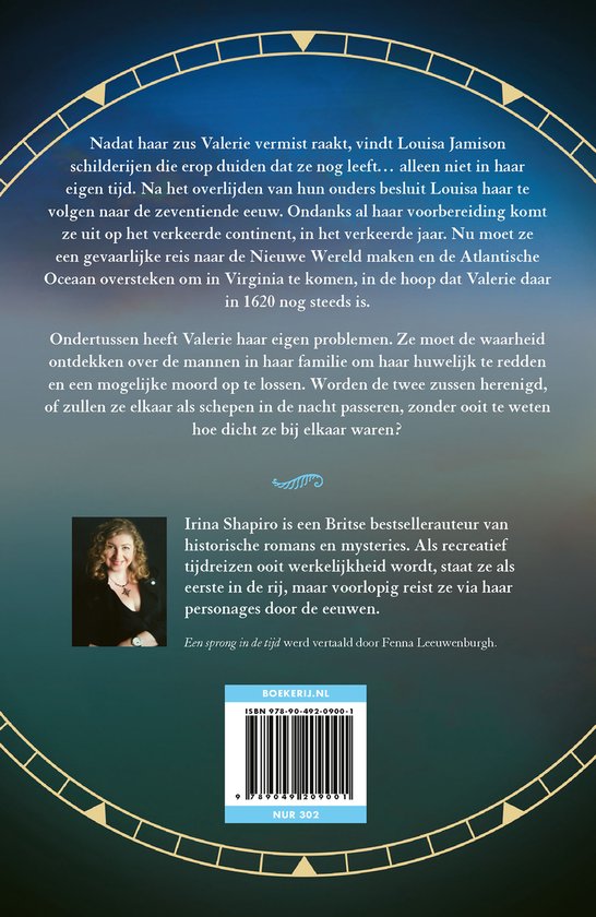 Achterkant boek met beschrijving en foto van auteur Irina Shapiro. Titel: 'Een sprong in de tijd'.