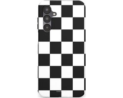 Casetastic hoesje geschikt voor Samsung Galaxy A16 - Dubbellaagse bescherming - Schaak - Fashion Case - Zwart Wit Zilver