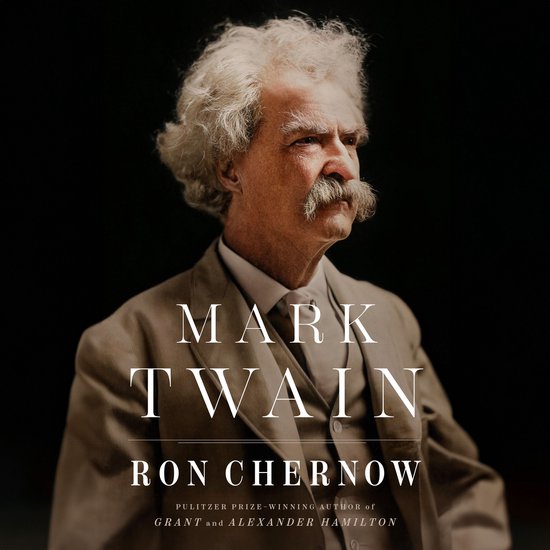 Portret van Mark Twain met grijs haar, snor en pak.