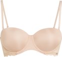 Beige strapless beha met kanten details op de achterkant. Van de voorkant bekeken.