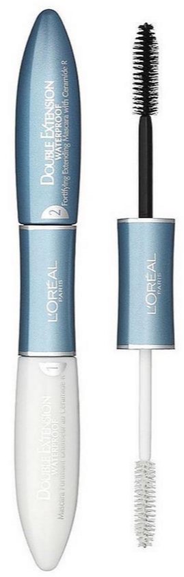 Blauwe en witte mascara met witte en zwarte applicators.