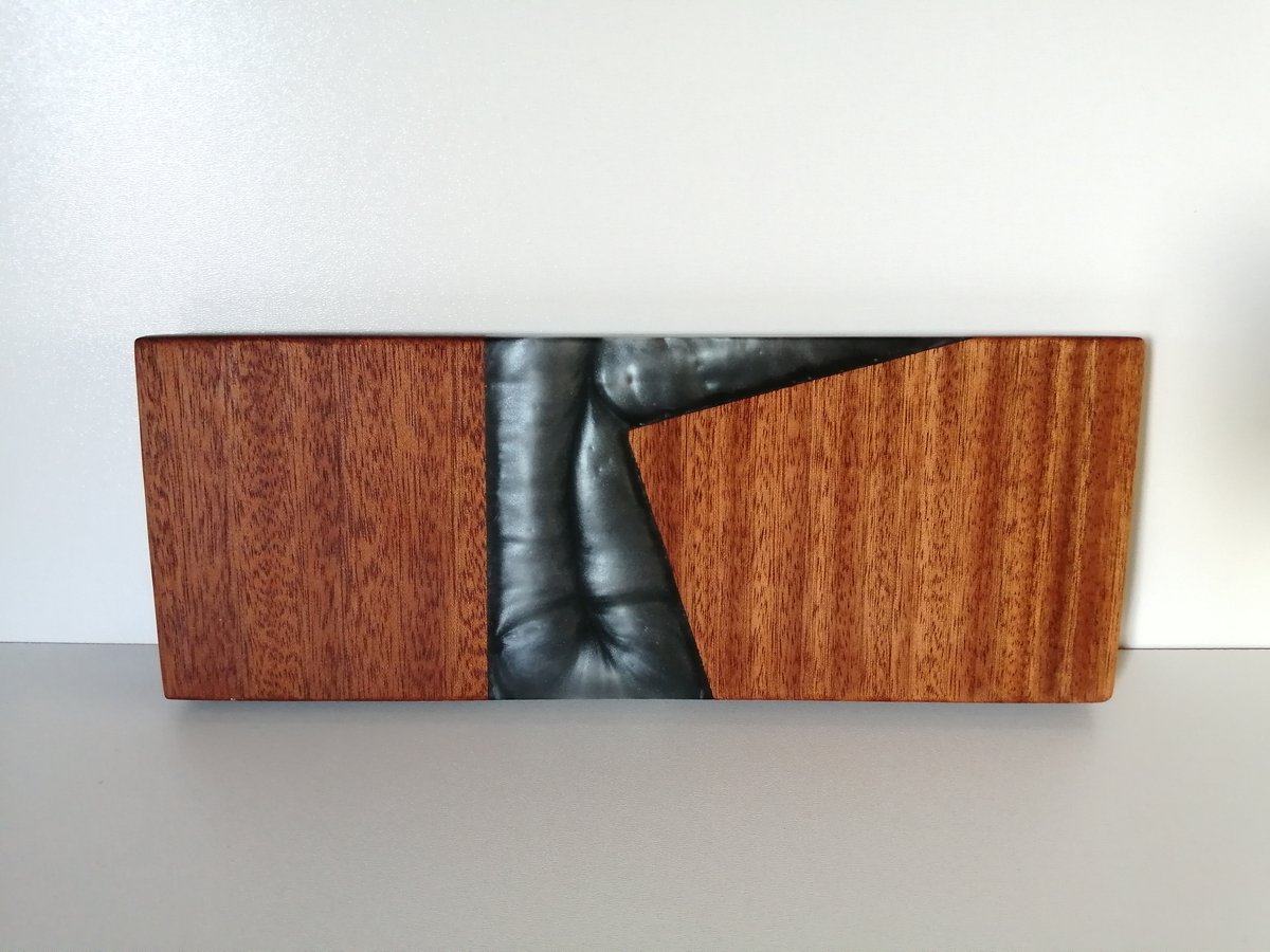Serveerplank / Hapjesplank/ Tapasplank / Borrelplank / Mahonie / Grijs / Epoxy