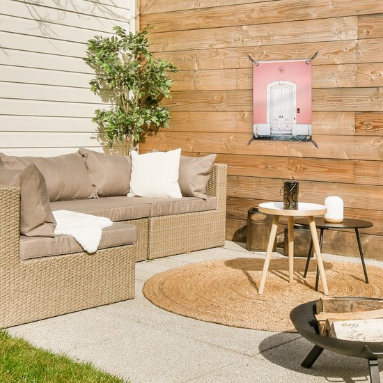 Tuinposter 30x40 cm - Tuindecoratie Hout - Deur - Roze - Wit - Poster voor in de tuin - Buiten decoratie - Schutting tuinschilderij - Tuindoek muurdecoratie - Wanddecoratie balkondoek
