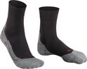 Deux chaussettes de course Falke noires avec des accents gris.