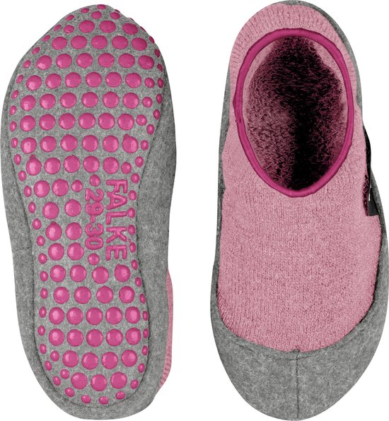 Roze pantoffel, binnenzijde zacht textiel, buitenzijde grijs met fuchsia gripnoppen.