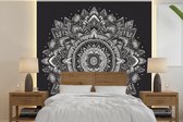 Behang - Fotobehang Mandala - Zwart wit - Bloemen - Bohemian - Natuur - Breedte 220 cm x hoogte 220 cm