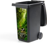 Container sticker Jungle - Water - Bladeren - Zon - Natuur - 44x98 cm - Kliko sticker Container sticker Jungle - Water - Bladeren - Zon - Natuur - 44x98 cm - Kliko sticker
