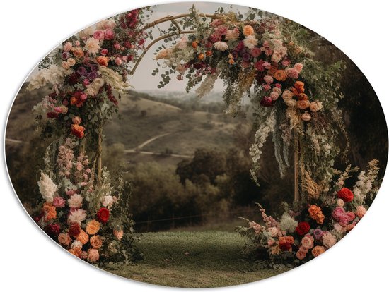 PVC Schuimplaat Ovaal - Romantische Bloemenboog Midden in het Landschap - 108x81 cm Foto op Ovaal (Met Ophangsysteem)