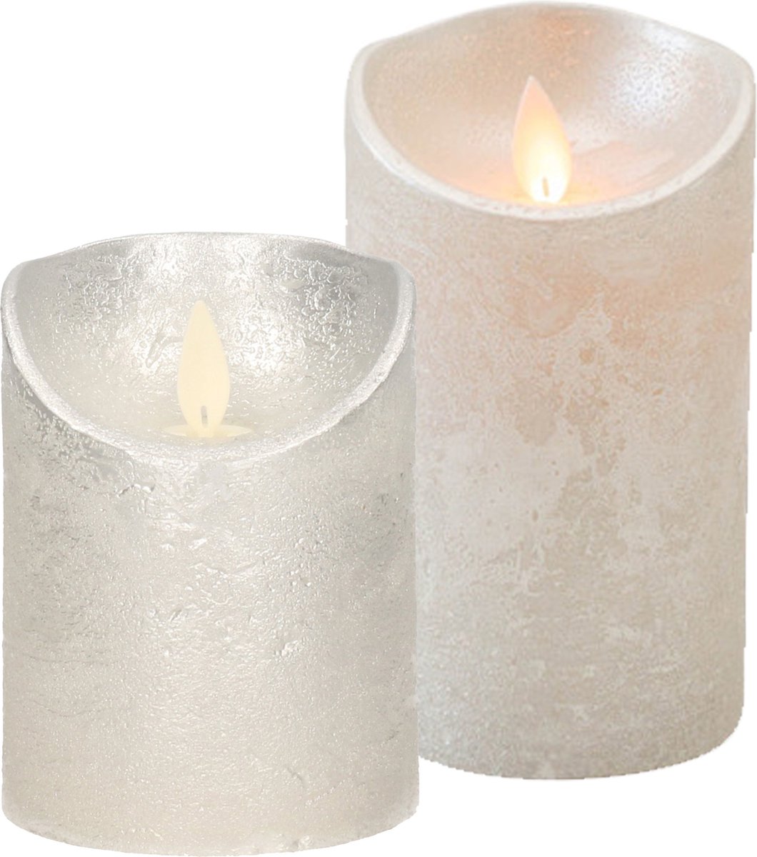 Anna's Collection LED kaarsen/stompkaarsen - set 2x - zilver - H10 en H12,5 cm - bewegende vlam