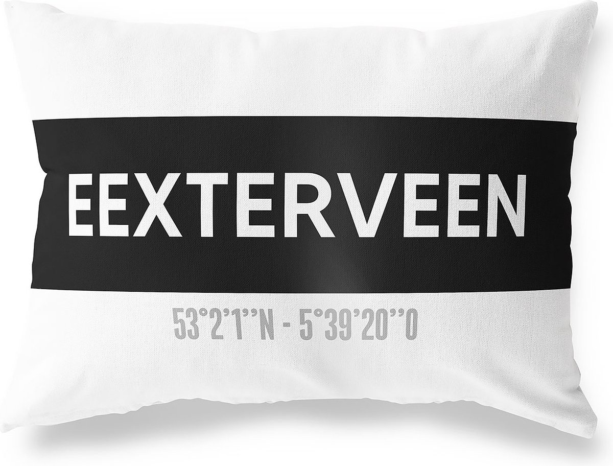 Tuinkussen EEXTERVEEN - DRENTHE met coördinaten - Buitenkussen - Bootkussen - Weerbestendig - Jouw Plaats - Studio216 - Modern - Zwart-Wit - 50x30cm