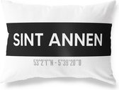 Tuinkussen SINT ANNEN - GRONINGEN met coördinaten - Buitenkussen - Bootkussen - Weerbestendig - Jouw Plaats - Studio216 - Modern - Zwart-Wit - 50x30cm