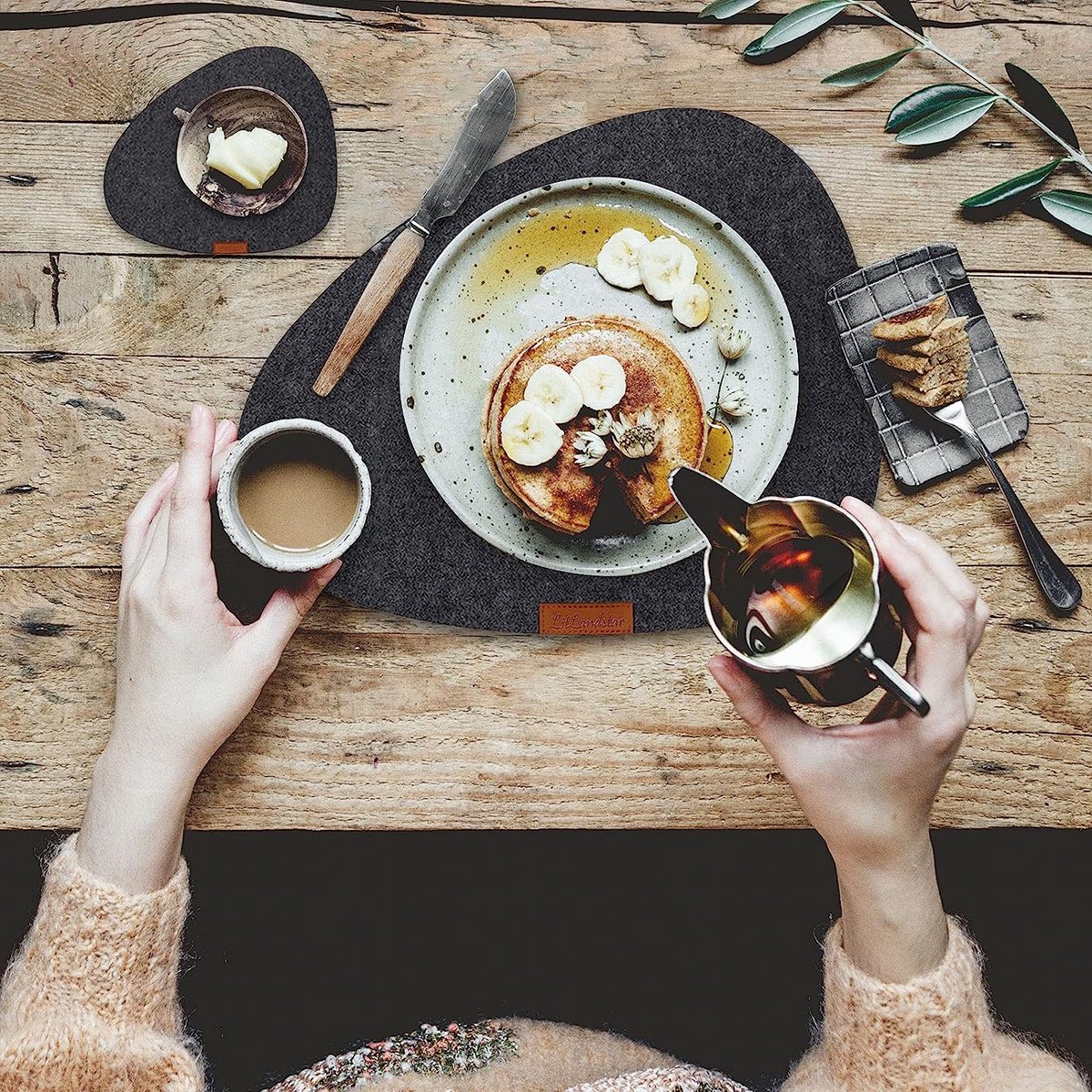 Vilten placemats, onderzetters, set van 12 stuks, hittebestendige antislip placemats voor thuis en restaurant, wasbare placemats, 6 onderzetters (donkergrijs) — cadeau in Wonen & Interieur - foto 3