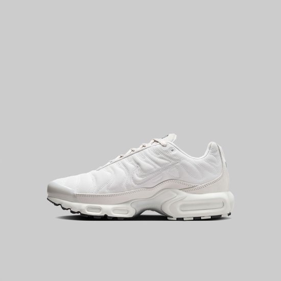 nike air max white reflective