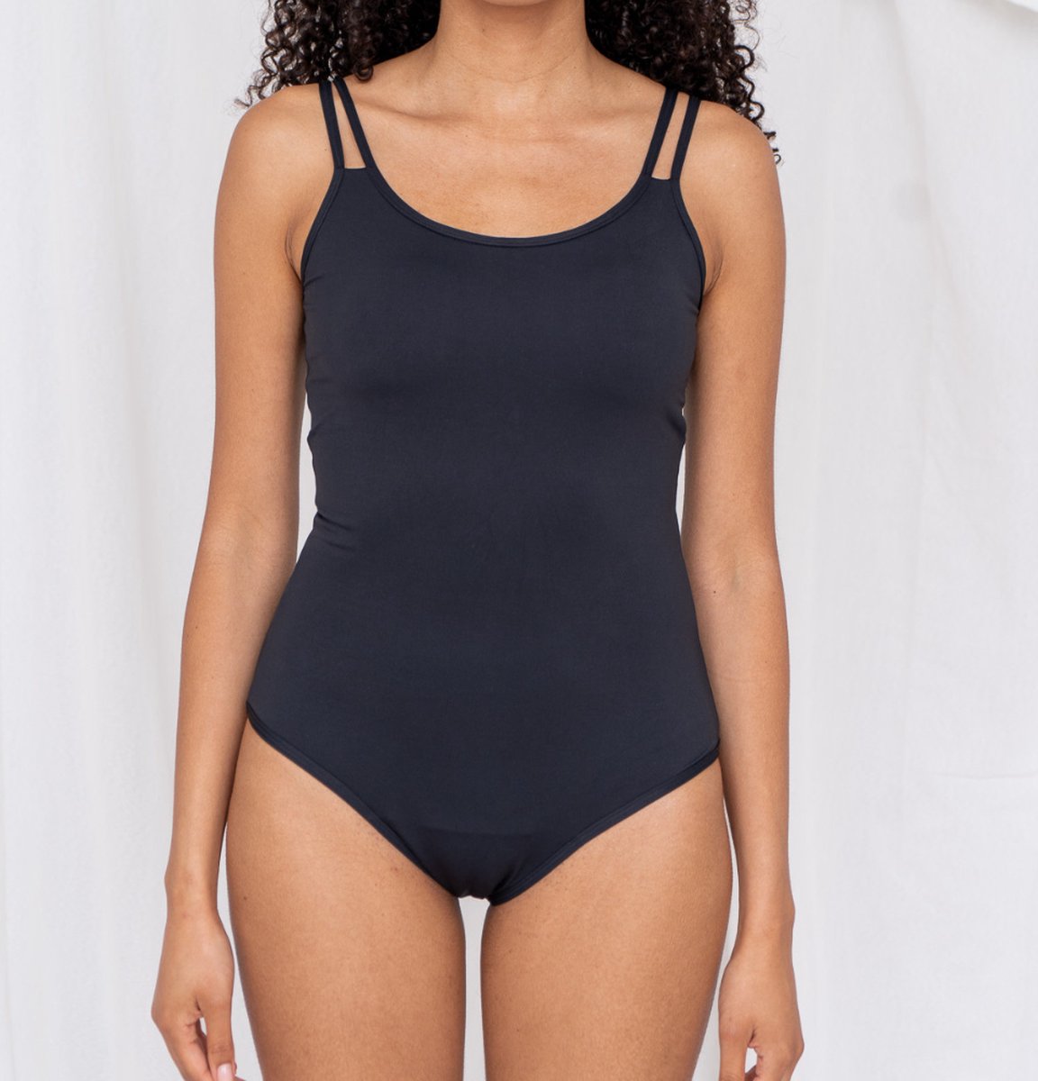 Menstruatie badpak Lotties Period - Badpak XXL - Zwart - Menstruatie zwemkleding - Verstelbare bandjes - Geen gedoe meer met tampon touwtjes en beach-ready in een handomdraai!