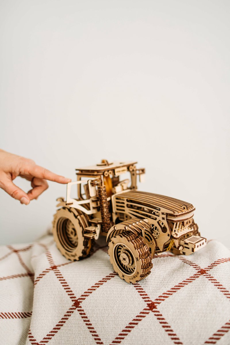 Wood Trick – Modelbouw 3D houten puzzel – Tractor (WDTK006) – 401 stuks - Geen lijm noch verf nodig! — afbeelding 19