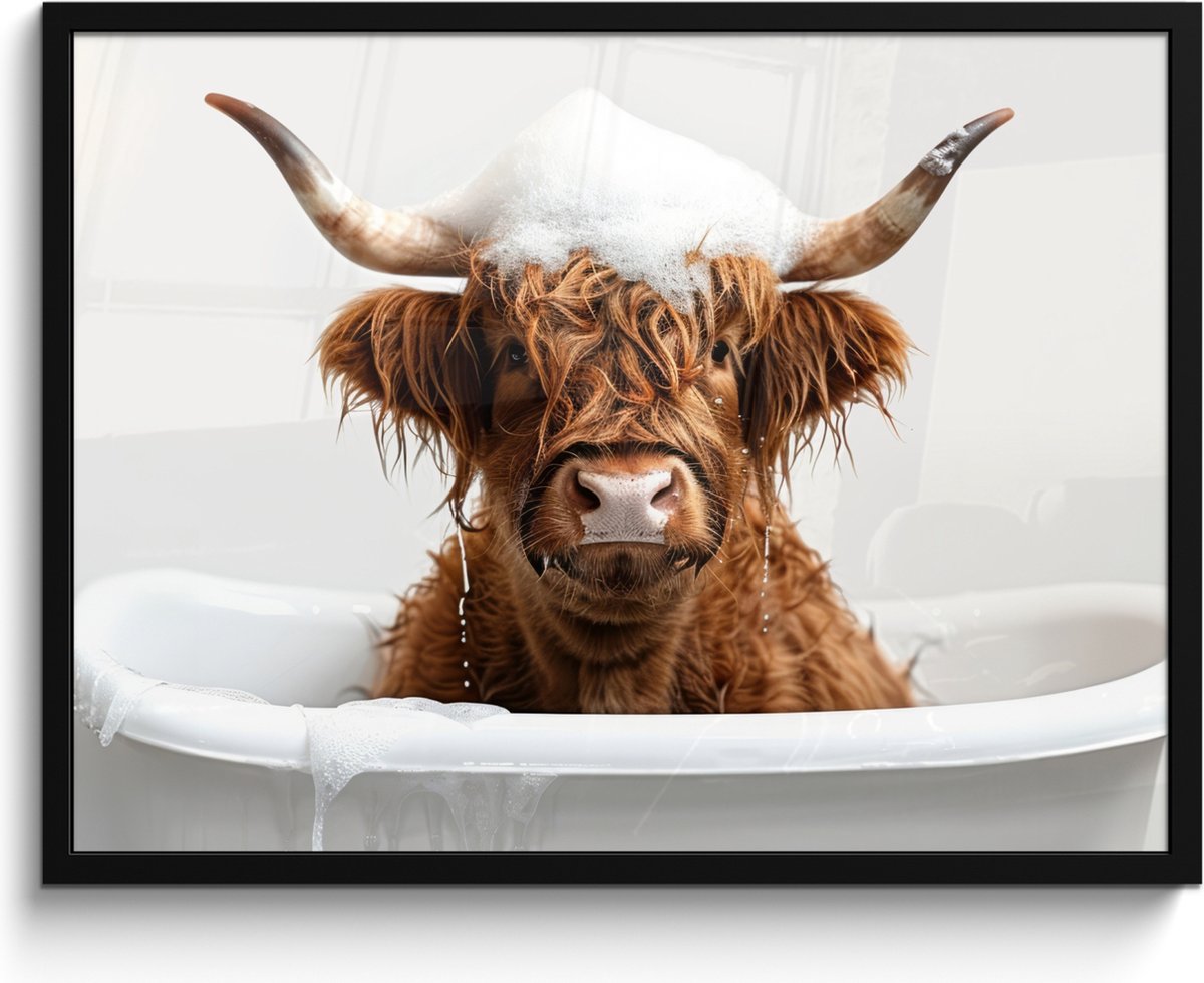 FrameYourWall Poster in lijst - Fotolijst 80x60 cm - Posters - Schotse Hooglander - Bad - Koe - Dieren - Schuim - Posterlijst zwart - Wanddecoratie badkamer - Muurdecoratie WC - Decoratieve accessoires - Toilet muur decoratie