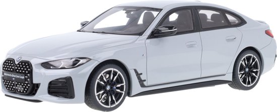 BMW M440i X Drive Gran Coupe - 1:18 - Otto Mobile Models | bol
