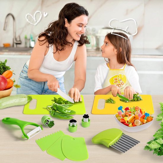 De beste manier om uien te snijden zonder tranen - Libelle Lekker