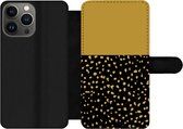 iPhone 13 pro Max Wallet Case bookcase phone case - Pois - Jaune ocre - Zwart - Avec compartiments - Étui portefeuille avec fermeture magnétique