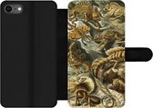 Bookcase Geschikt voor iPhone 7 telefoonhoesje - Lacertilia - Oude meesters - Kunst - Met vakjes - Wallet case met magneetsluiting