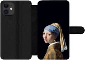 Bookcase Geschikt voor iPhone 12 Pro telefoonhoesje - Meisje met de parel - Vermeer - Kunst - Met vakjes - Wallet case met magneetsluiting