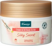 Kneipp Silky Secret - Cream & oil body scrub - Zijdeboombloesem - Voor een intens zachte en verzorgde huid - 1 st - 200 gr
