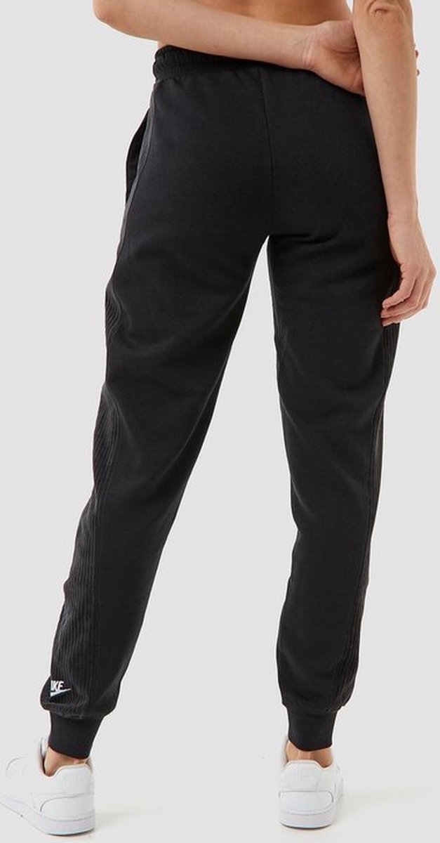 nike velour heritage