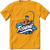 Fishing - Vissen T-Shirt | Grappig Verjaardag Vis Hobby Cadeau Shirt | Dames - Heren - Unisex | Tshirt Hengelsport Kleding Kado - Geel - M